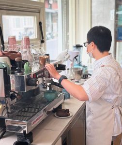 洞心咖啡廳咖啡師與課程助教Laizans